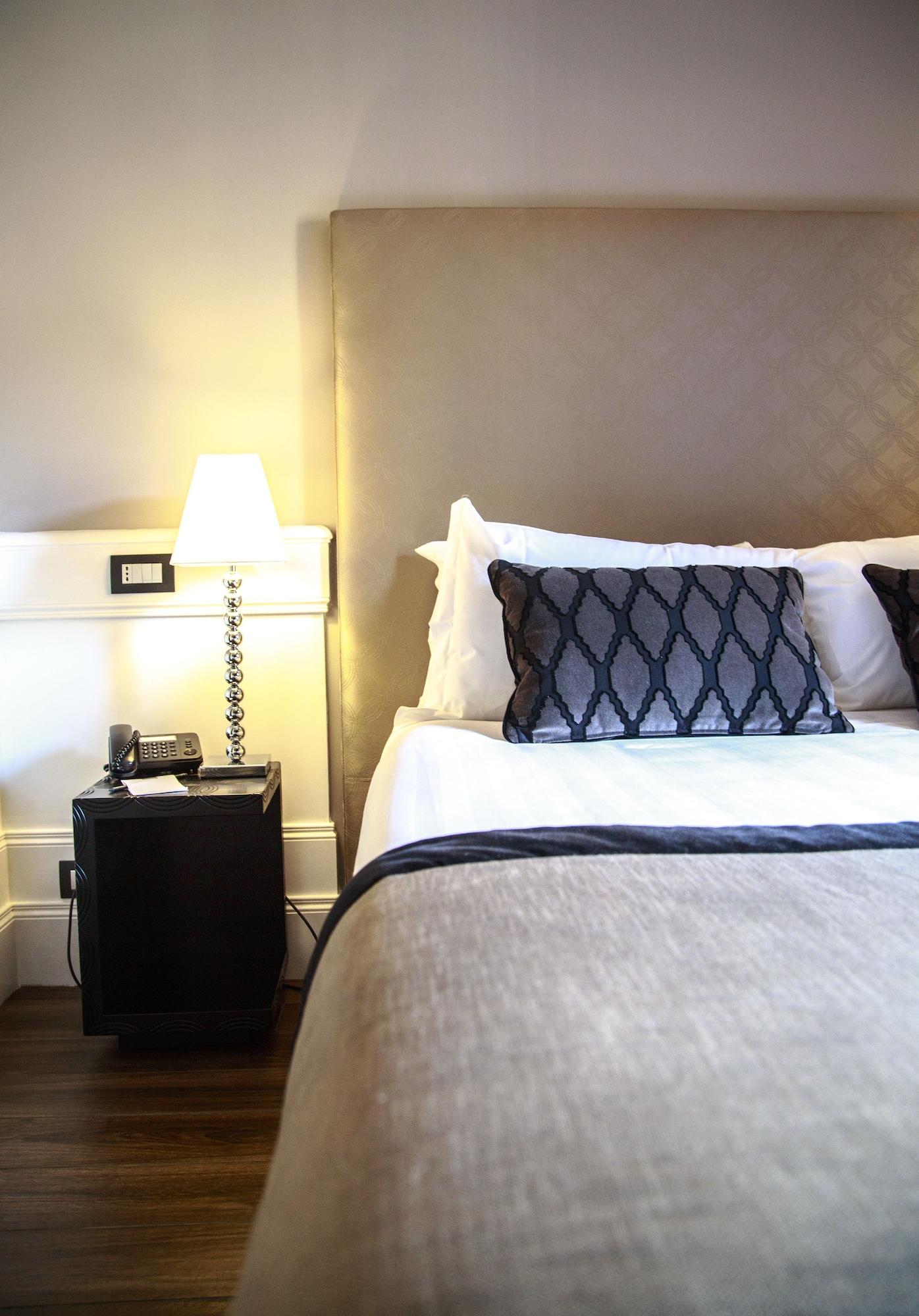 Gasthuis The Independent 4*
