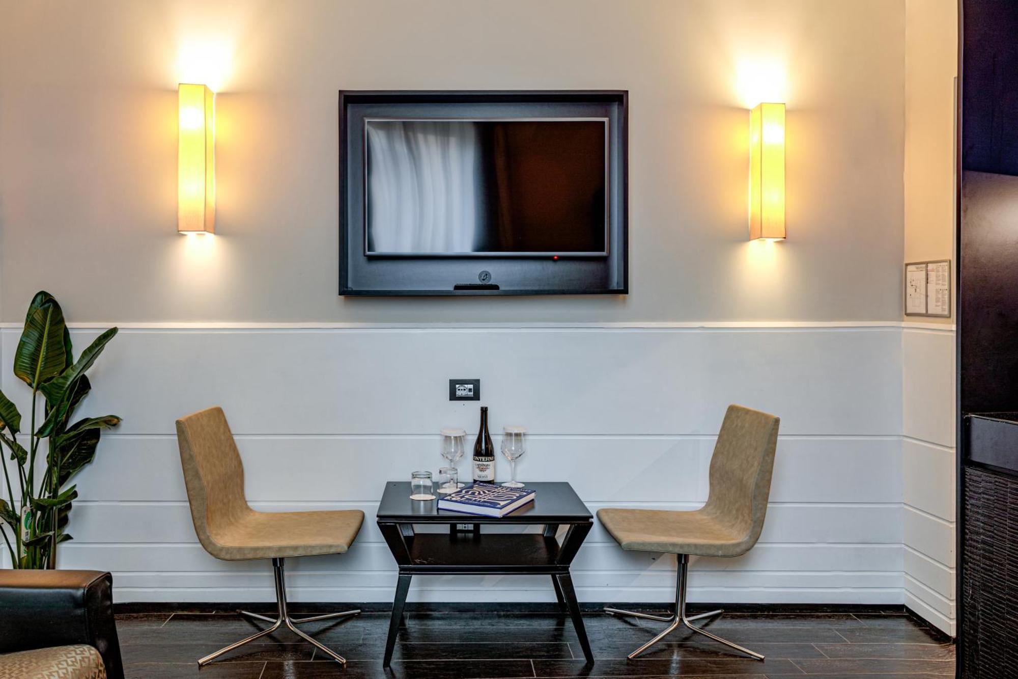 The Independent 4*